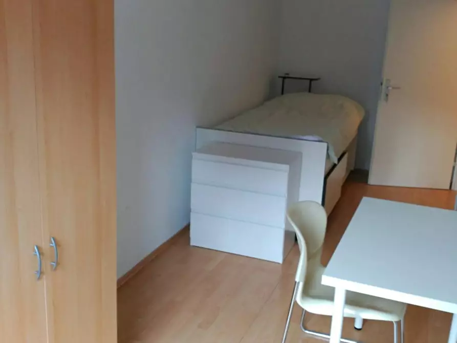 Immagine 2 di Camera in affitto  in Ernst-Mehlich-Straße a Dortmund