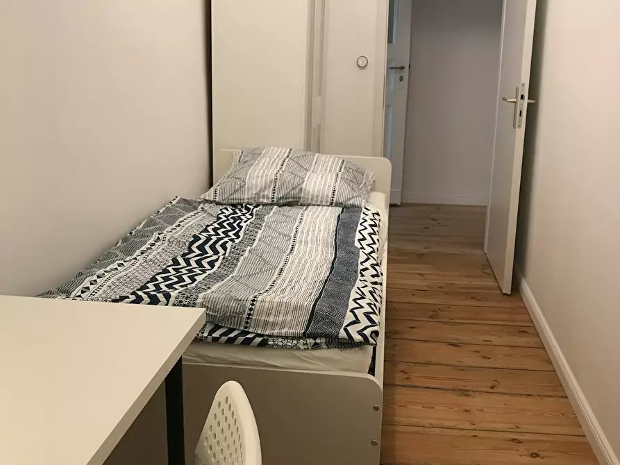 Immagine 2 di Camera in affitto  in Sternstraße a Berlin
