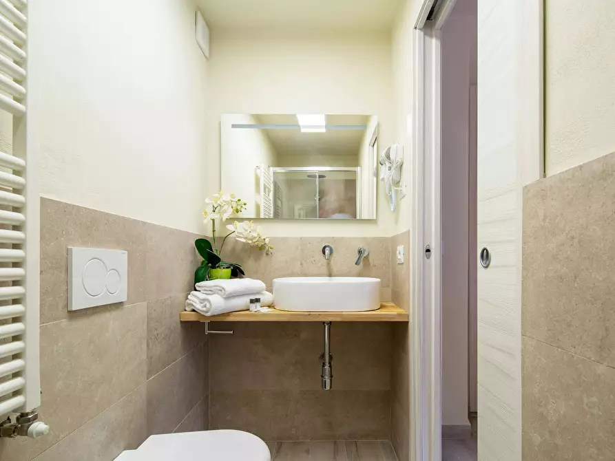 Immagine 8 di Appartamento in affitto  in Via dei Calzaioli a Firenze