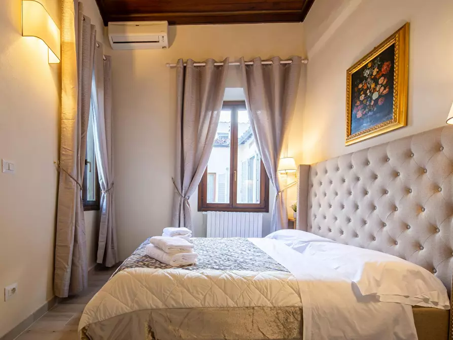 Immagine 5 di Appartamento in affitto  in Via dei Calzaioli a Firenze