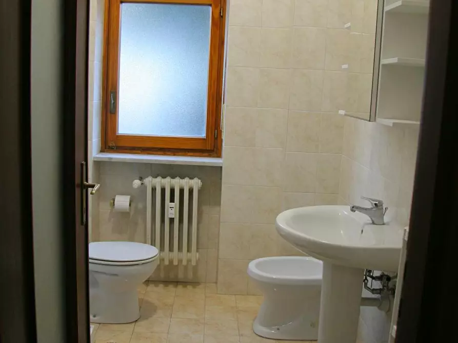Immagine 6 di Camera in affitto  in Corso Peschiera a Torino