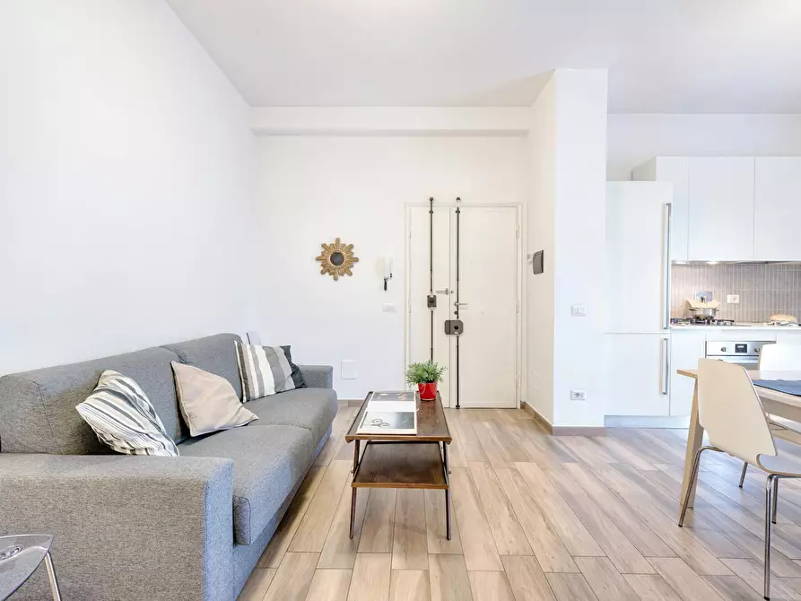 Immagine 10 di Appartamento in affitto  in Via Vincenzo Bellini a Firenze