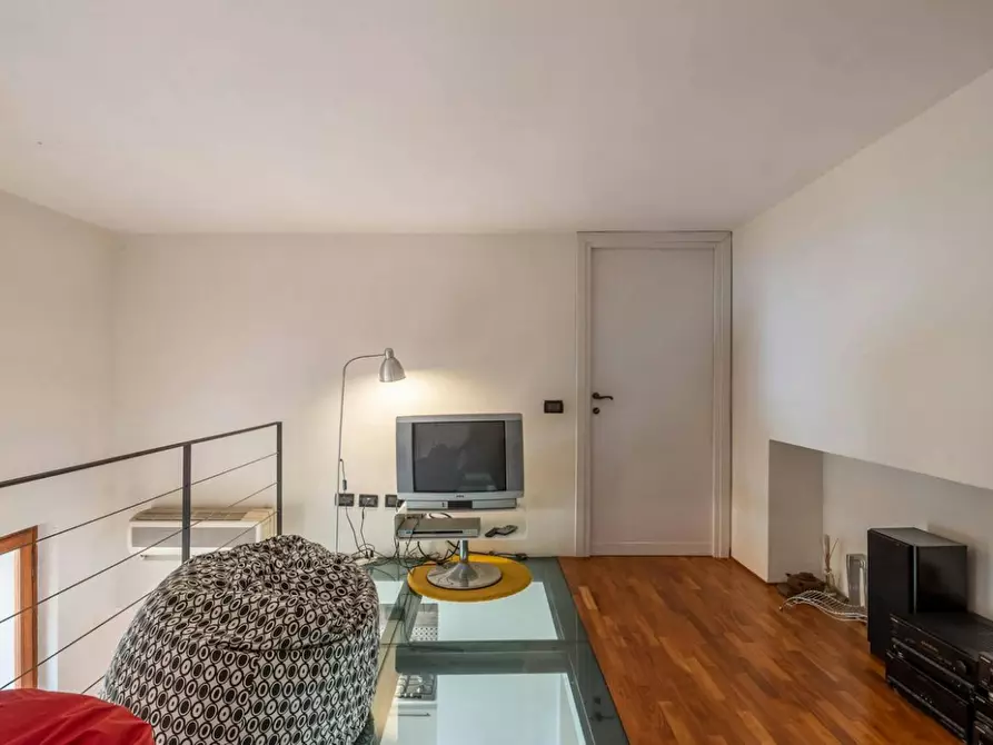 Immagine 10 di Appartamento in affitto  in Via Venezia a Firenze