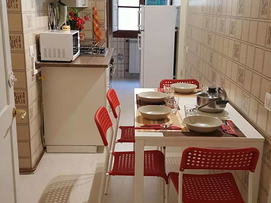 Immagine 3 di Camera in affitto  in Via dell'Oriuolo a Firenze