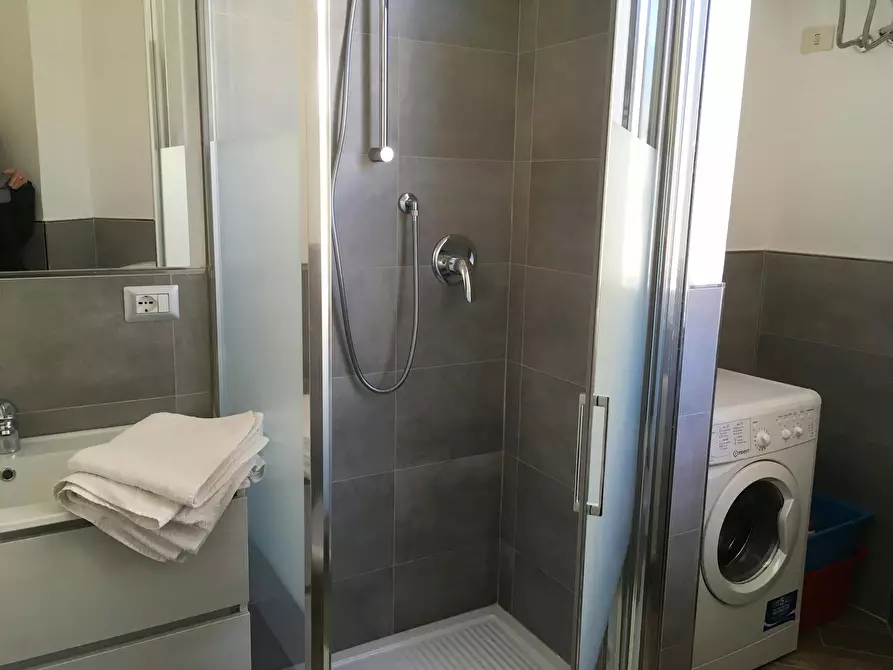 Immagine 6 di Camera in affitto  in Via Benedetto Marcello a Firenze