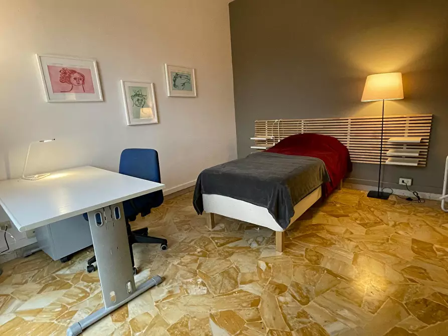 Immagine 1 di Camera in affitto  in Via Benedetto Marcello a Firenze