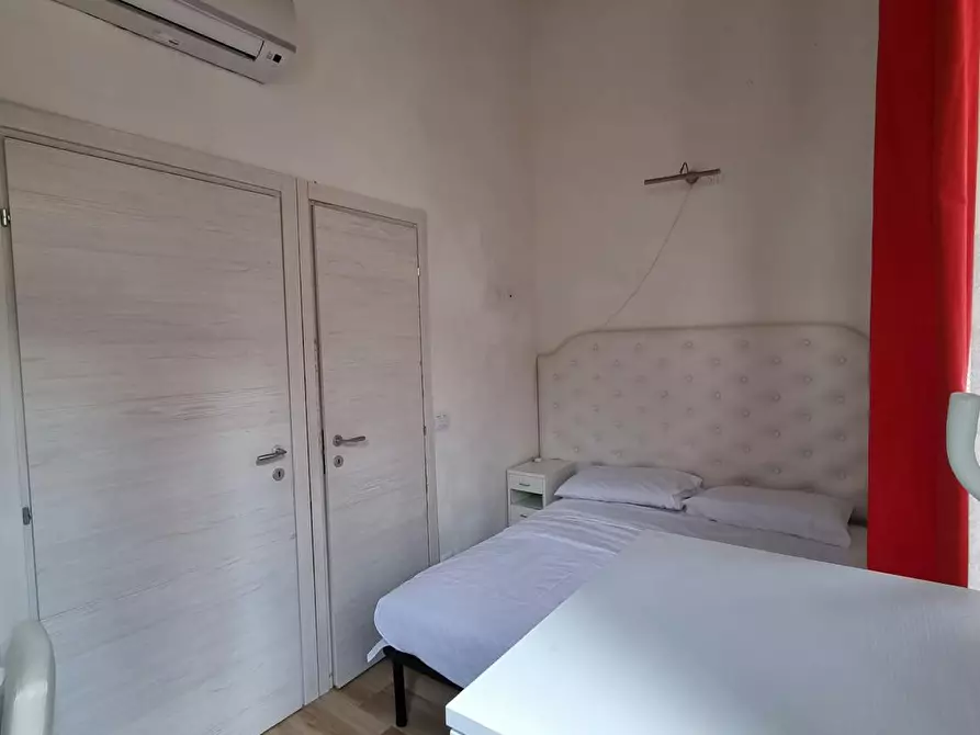 Immagine 2 di Camera in affitto  in Via dei Martiri del Popolo a Firenze
