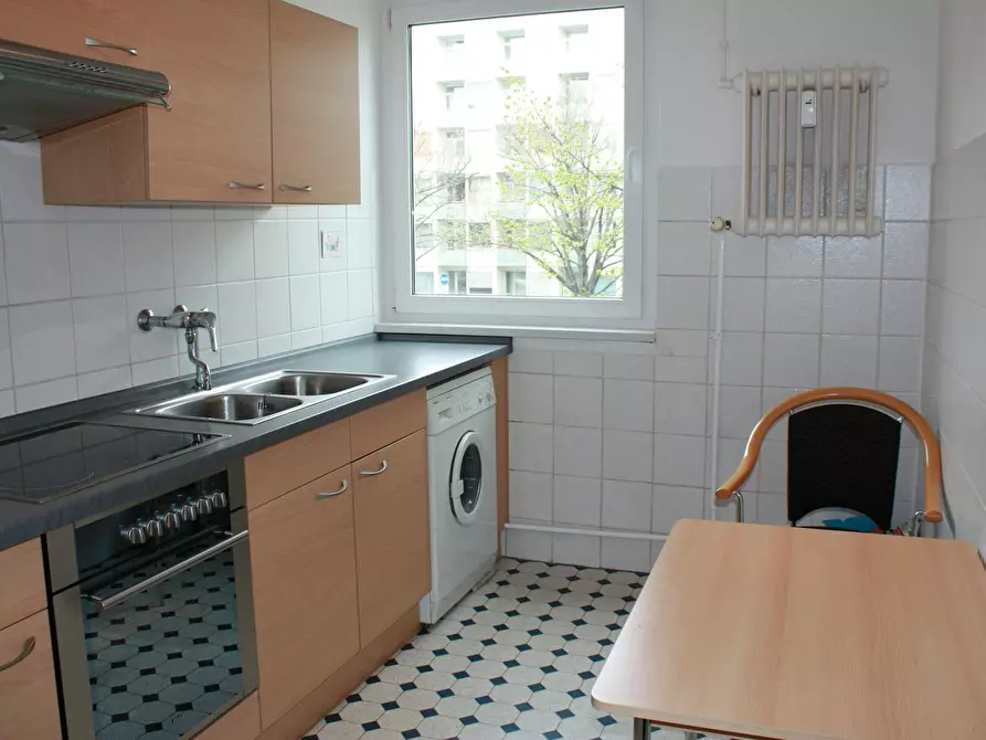 Immagine 6 di Appartamento in affitto  in Otto-Suhr-Allee a Berlin