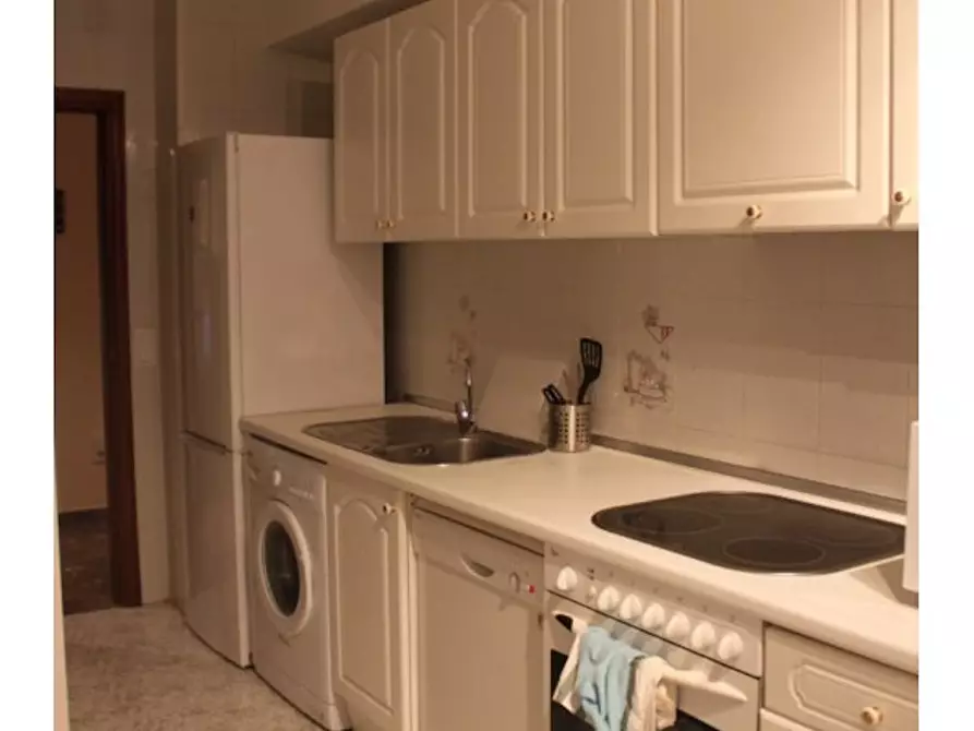 Immagine 3 di Camera in affitto  in Calle María Espinosa a Zaragoza