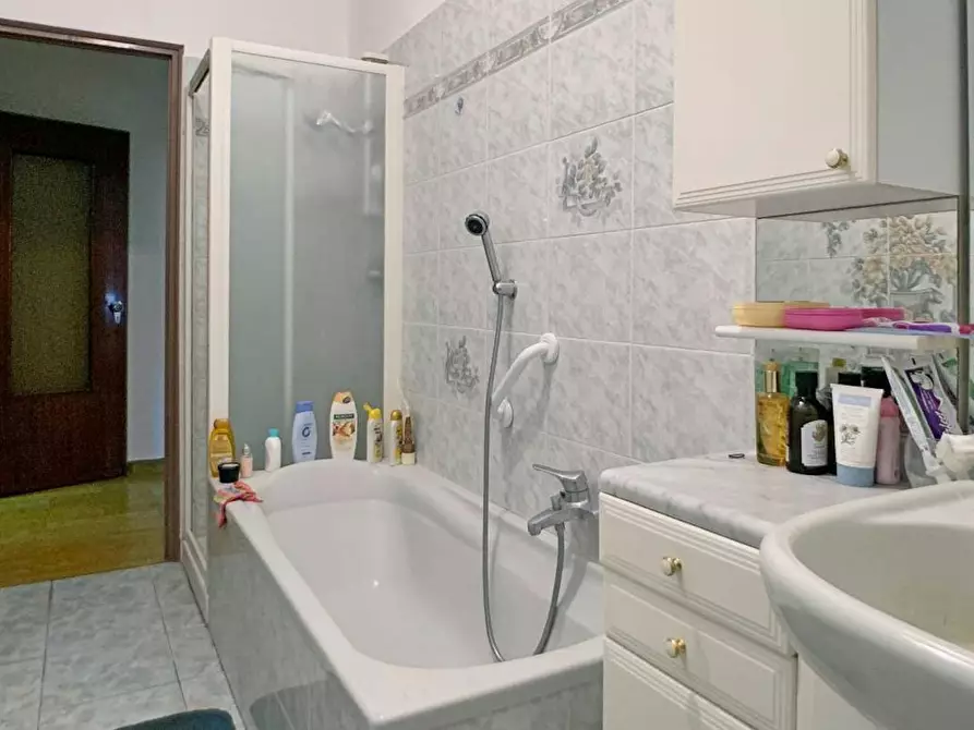 Immagine 5 di Camera in affitto  in Alzaia Naviglio Pavese a Milano