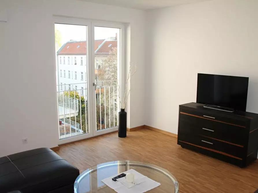 Immagine 9 di Appartamento in affitto  in Karl-Kunger-Straße a Berlin