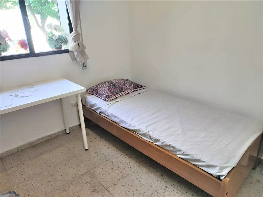 Immagine 4 di Camera in affitto  in Calle Pelay Correa a Sevilla