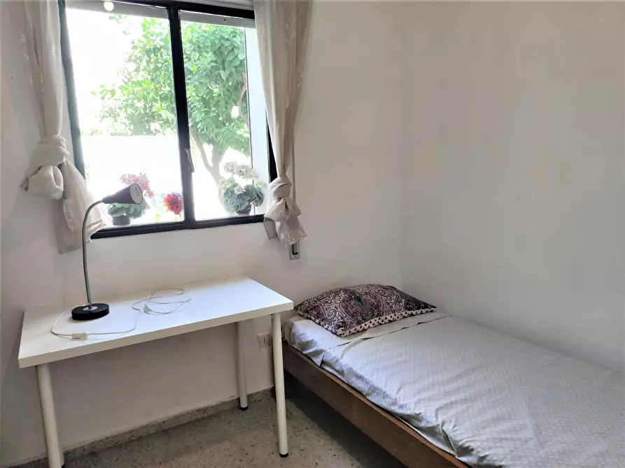 Immagine 6 di Camera in affitto  in Calle Pelay Correa a Sevilla