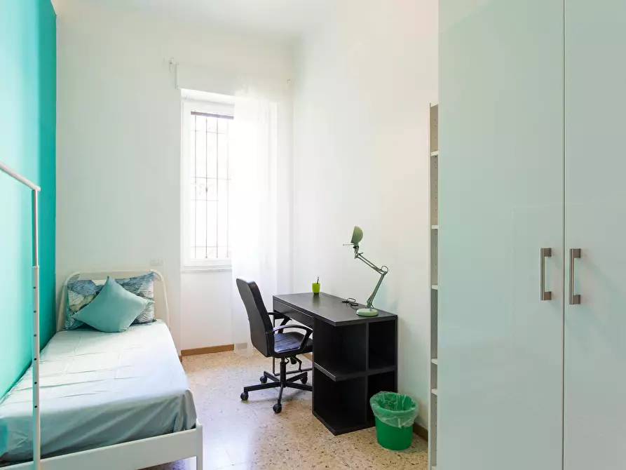 Immagine 2 di Camera in affitto  in Via Pietro da Cortona a Milano