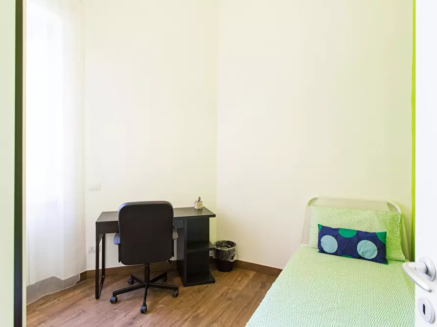 Immagine 2 di Camera in affitto  in Via Pietro da Cortona a Milano