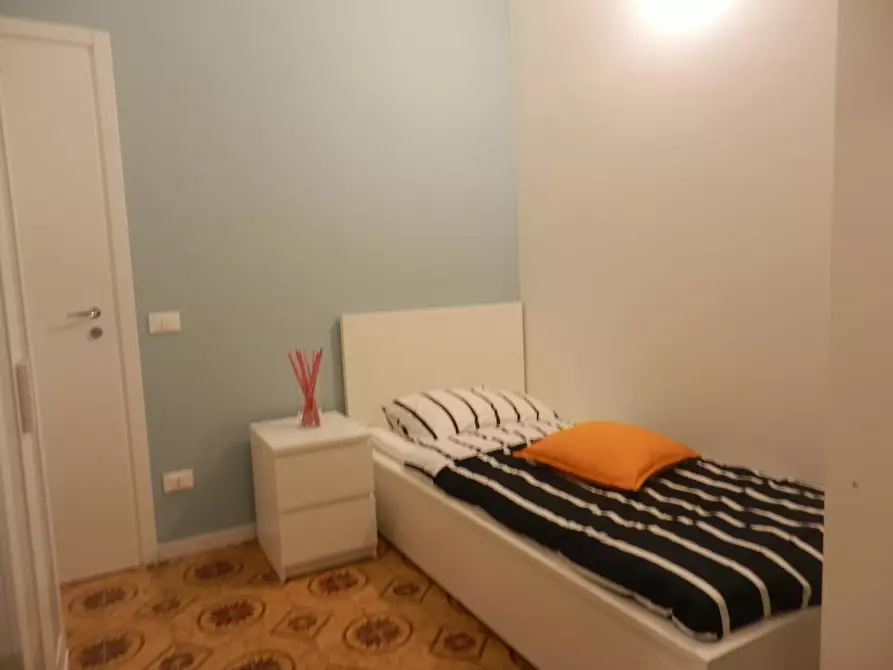 Immagine 1 di Camera in affitto  in Via San Giovanni Bosco a Pisa