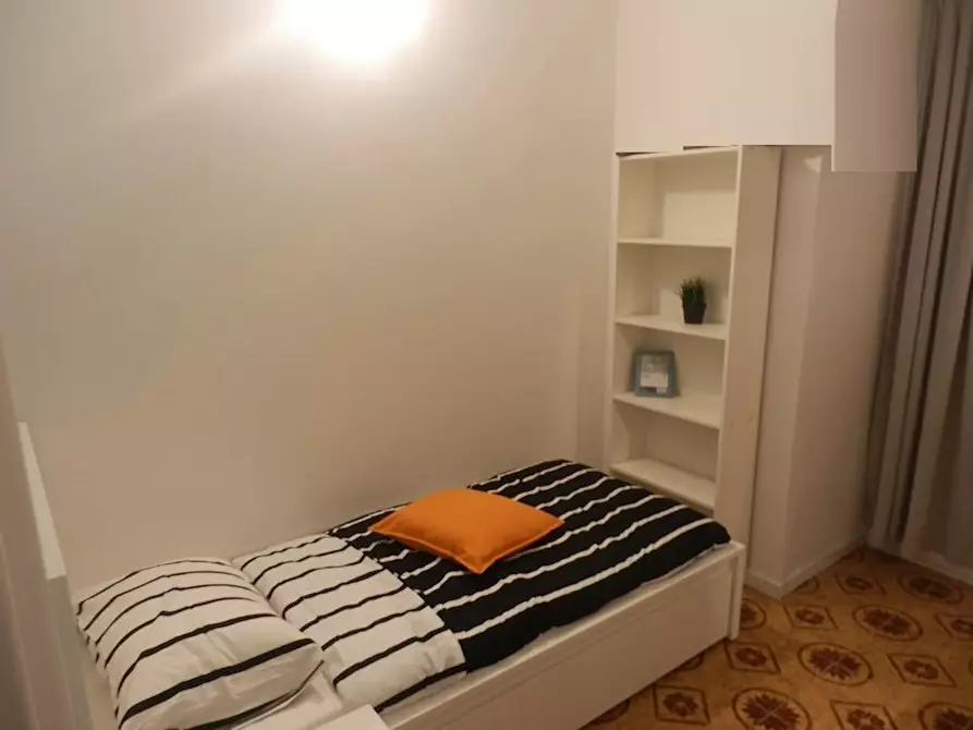 Immagine 3 di Camera in affitto  in Via San Giovanni Bosco a Pisa