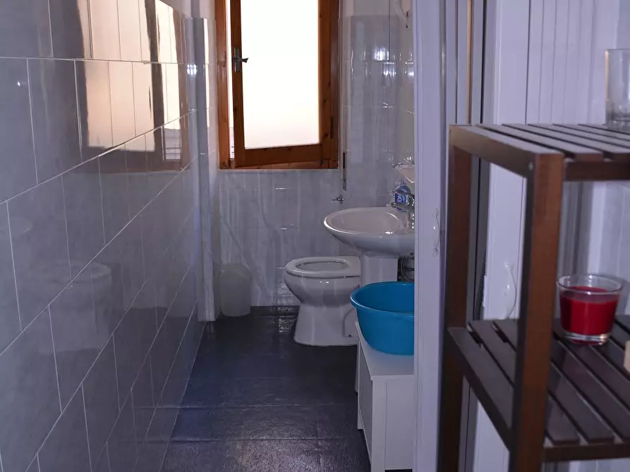 Immagine 5 di Camera in affitto  in Via Pola a Cagliari