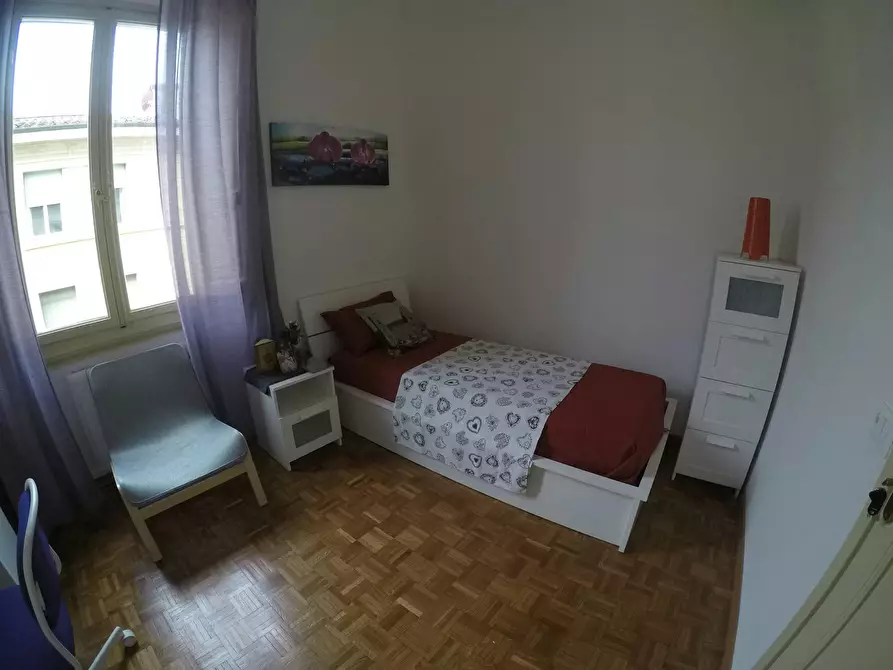 Immagine 3 di Camera in affitto  in Via Montebello a Firenze