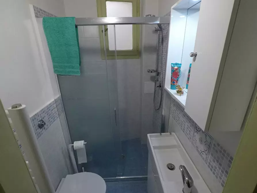 Immagine 9 di Camera in affitto  in Via Montebello a Firenze