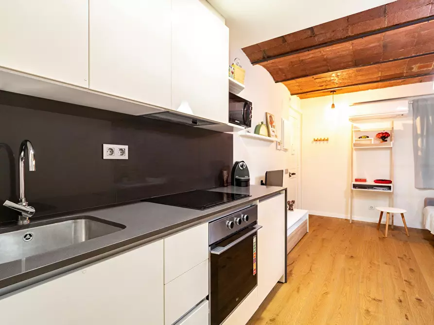 Immagine 4 di Appartamento in affitto  in Carrer de Sardenya a Barcelona