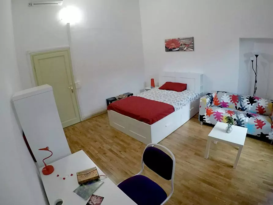 Immagine 2 di Camera in affitto  in Via Montebello a Firenze