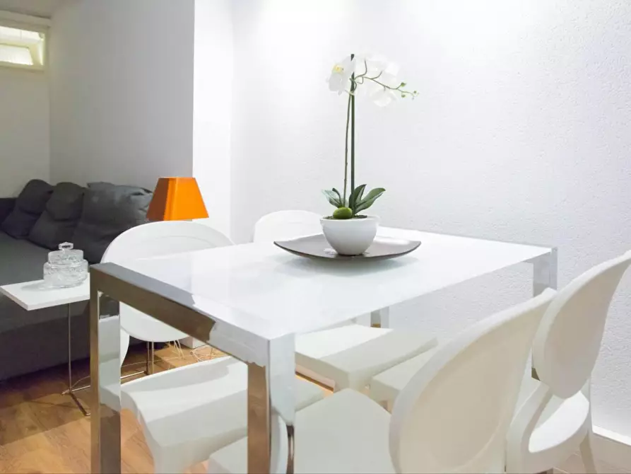 Immagine 9 di Appartamento in affitto  in Carrer de Lincoln a Barcelona