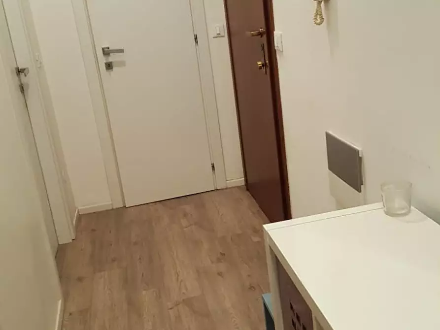 Immagine 10 di Camera in affitto  in Via Zurigo a Milano