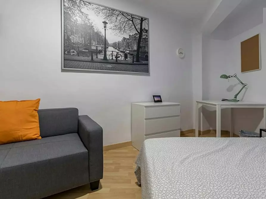 Immagine 2 di Camera in affitto  in Calle Godofredo Ros a Valencia