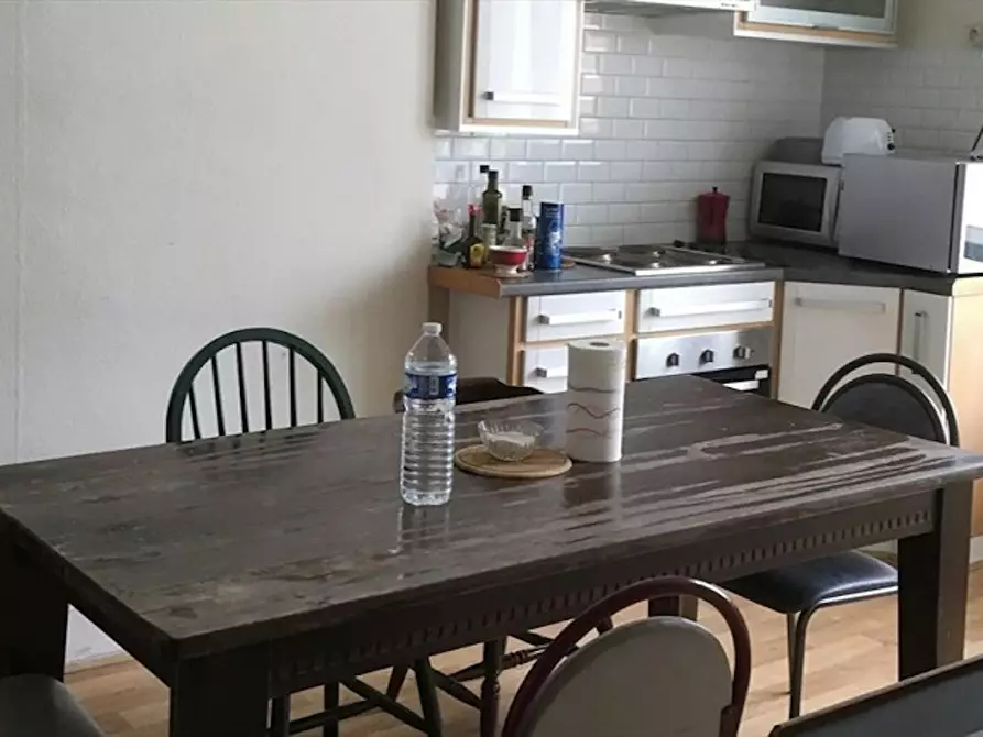 Immagine 9 di Camera in affitto  in Rue Vanderschrick a Saint-Gilles