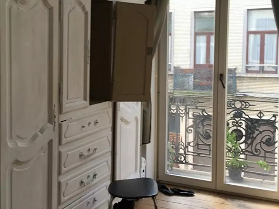 Immagine 2 di Camera in affitto  in Rue Vanderschrick a Saint-Gilles