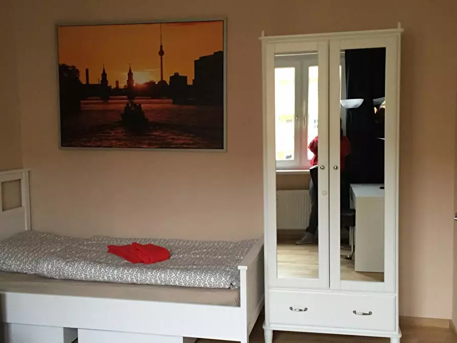 Immagine 2 di Appartamento in affitto  in Willi-Sänger-Straße a Berlin