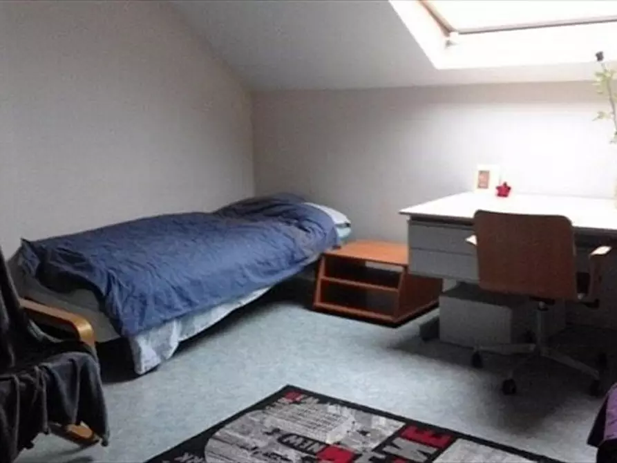 Immagine 6 di Camera in affitto  in Rue Vanderschrick a Saint-Gilles