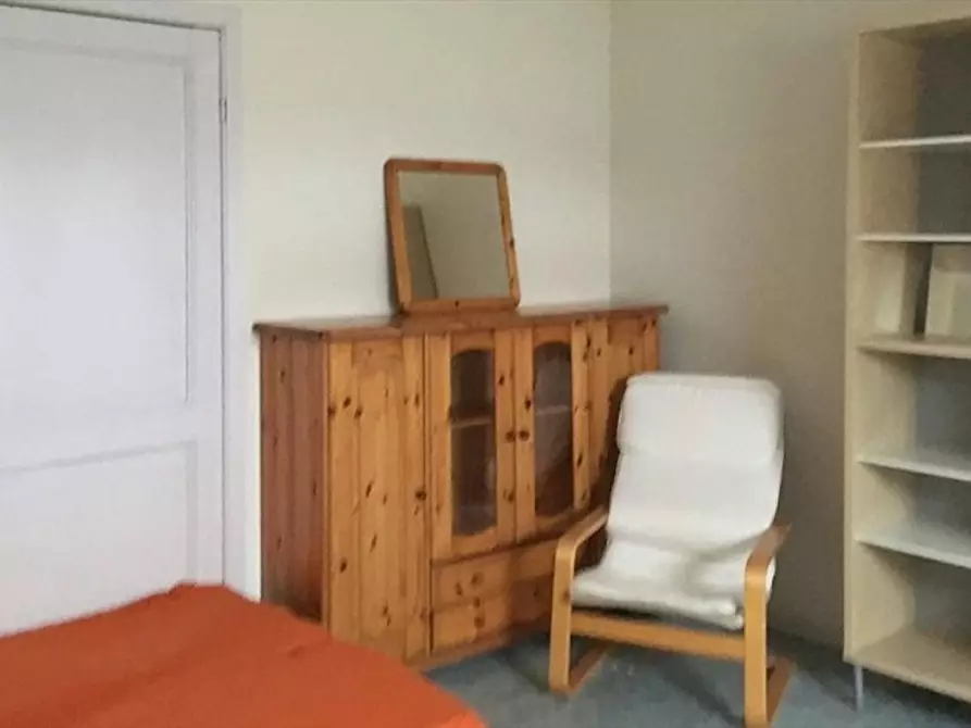 Immagine 5 di Camera in affitto  in Rue Vanderschrick a Saint-Gilles