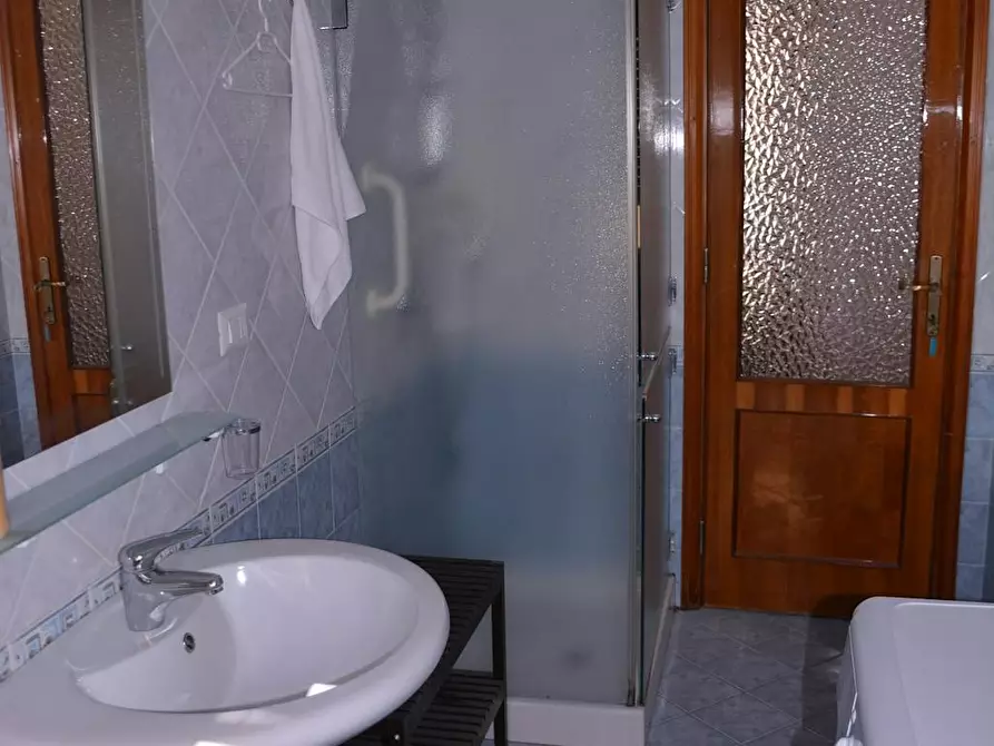 Immagine 9 di Camera in affitto  in Via Pola a Cagliari