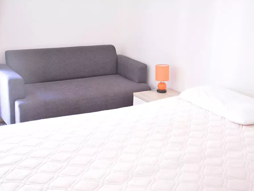 Immagine 2 di Camera in affitto  in Via Pola a Cagliari