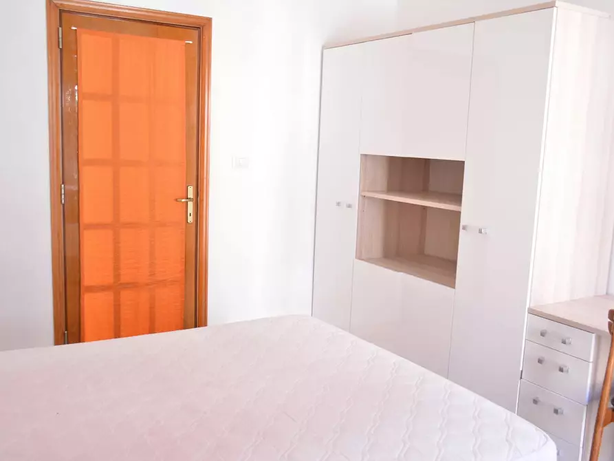 Immagine 4 di Camera in affitto  in Via Pola a Cagliari