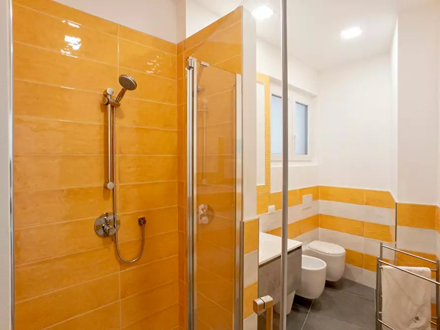 Immagine 9 di Camera in affitto  in Via Siusi a Milano