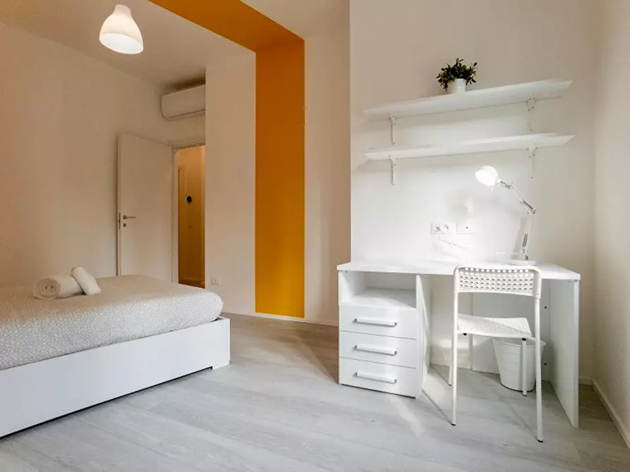 Immagine 2 di Camera in affitto  in Via Siusi a Milano