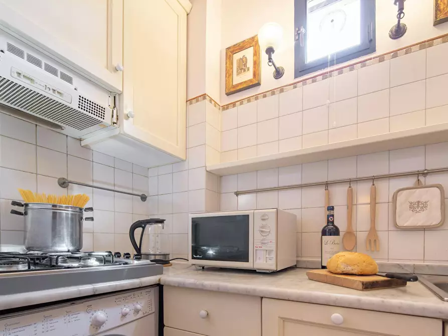 Immagine 10 di Appartamento in affitto  in Via Rosina a Firenze