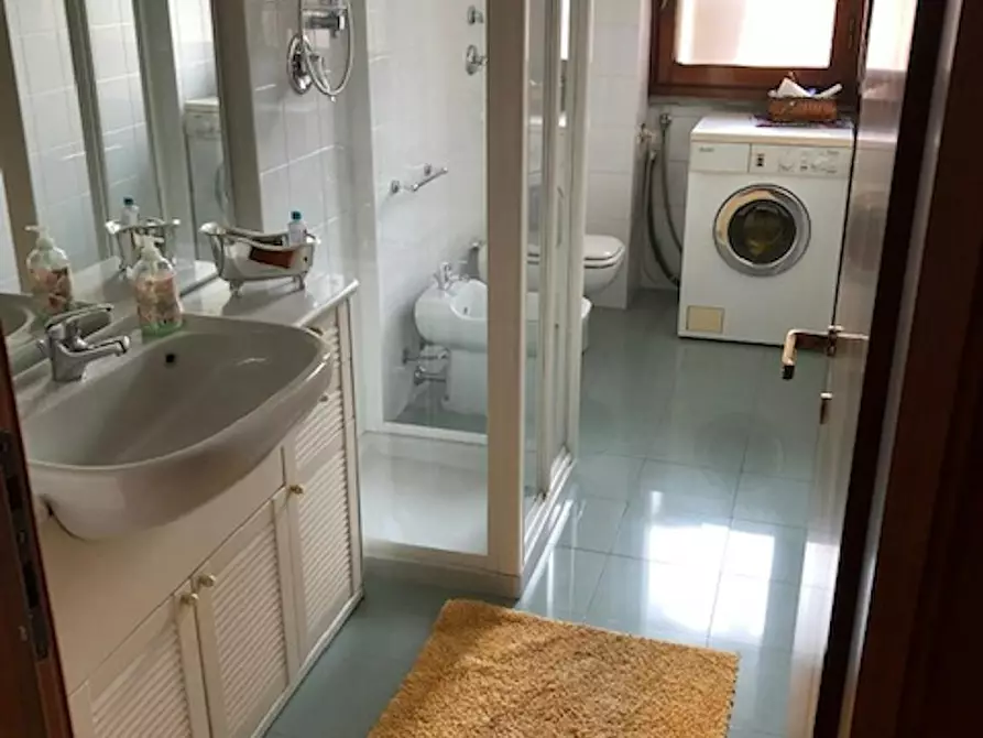 Immagine 2 di Camera in affitto  in Via Leopoldo Sabbatini a Milano