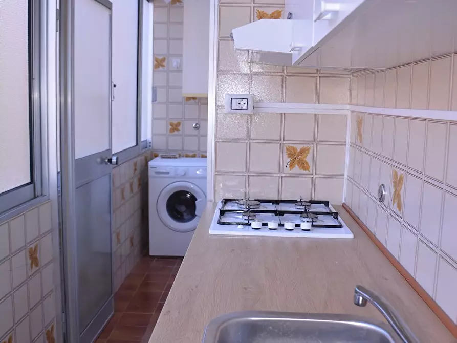 Immagine 6 di Camera in affitto  in Via Lombardia a Cagliari