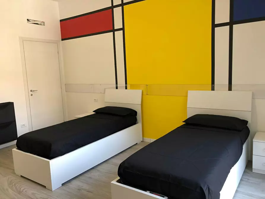 Immagine 8 di Camera condivisa in affitto  in Via Louis Pasteur a Milano