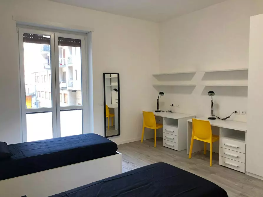 Immagine 6 di Camera condivisa in affitto  in Via Louis Pasteur a Milano
