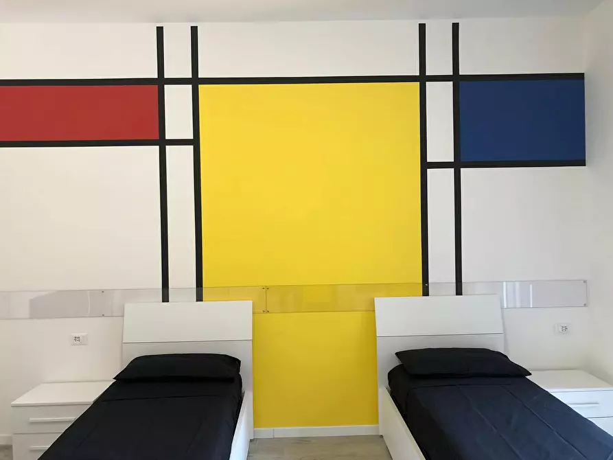 Immagine 3 di Camera condivisa in affitto  in Via Louis Pasteur a Milano