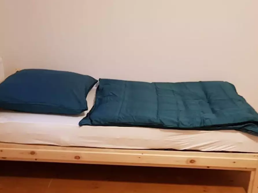 Immagine 2 di Camera condivisa in affitto  in Emdenzeile a Berlin