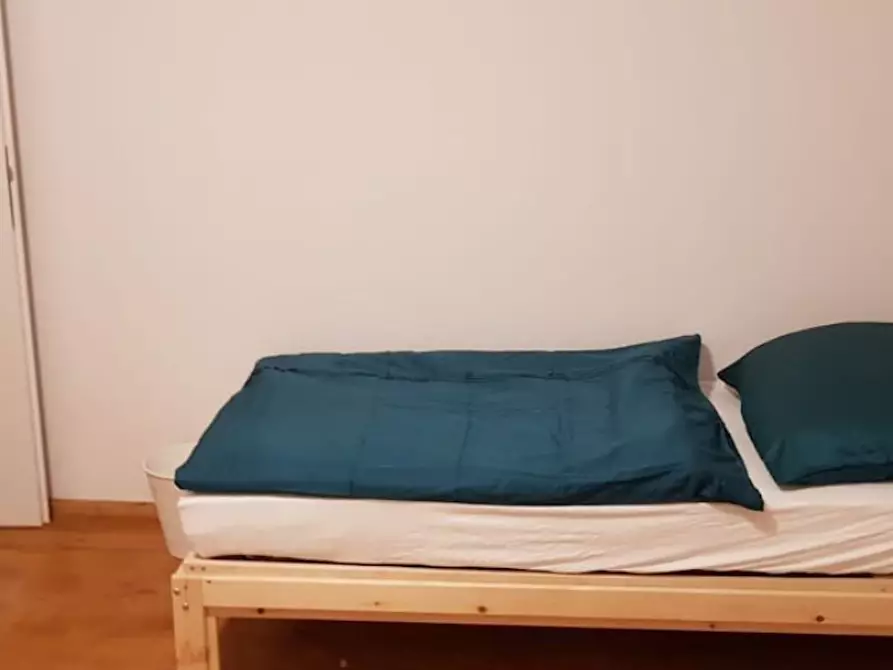 Immagine 3 di Camera condivisa in affitto  in Emdenzeile a Berlin