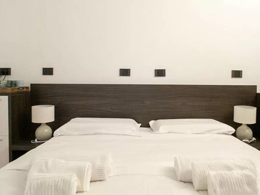 Immagine 2 di Appartamento in affitto  in Via Madonnina a Milano