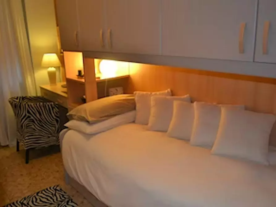 Immagine 6 di Camera in affitto  in Via Guglielmo Corrado Röntgen a Milano