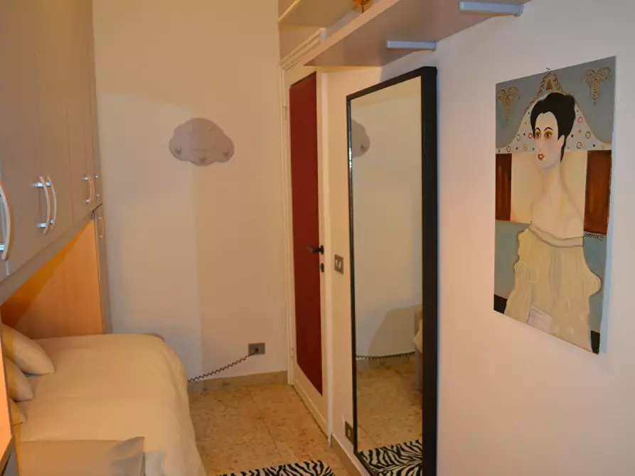 Immagine 2 di Camera in affitto  in Via Guglielmo Corrado Röntgen a Milano